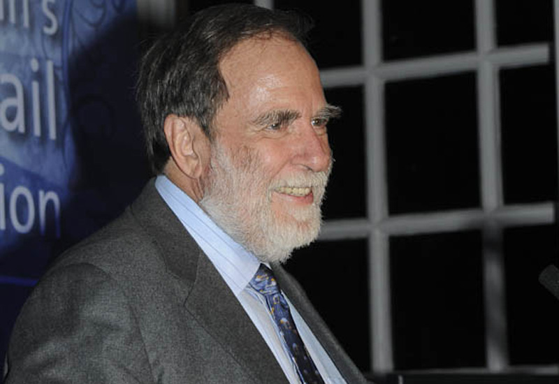 Nicky Oppenheimer honoured by IDI lifetime award